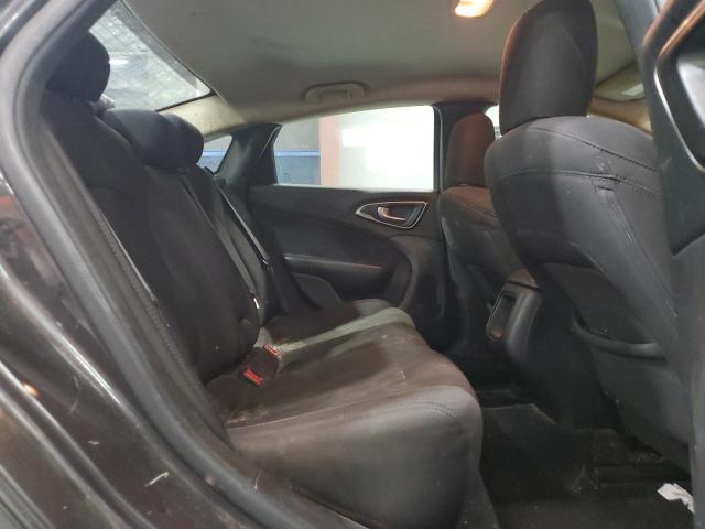 Фото 10 - CHRYSLER 200