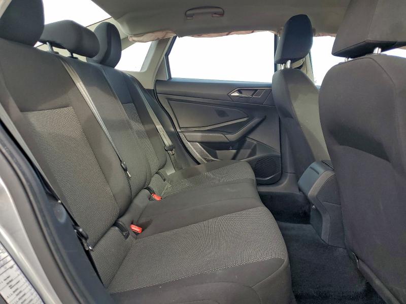 Фото 10 - VOLKSWAGEN JETTA