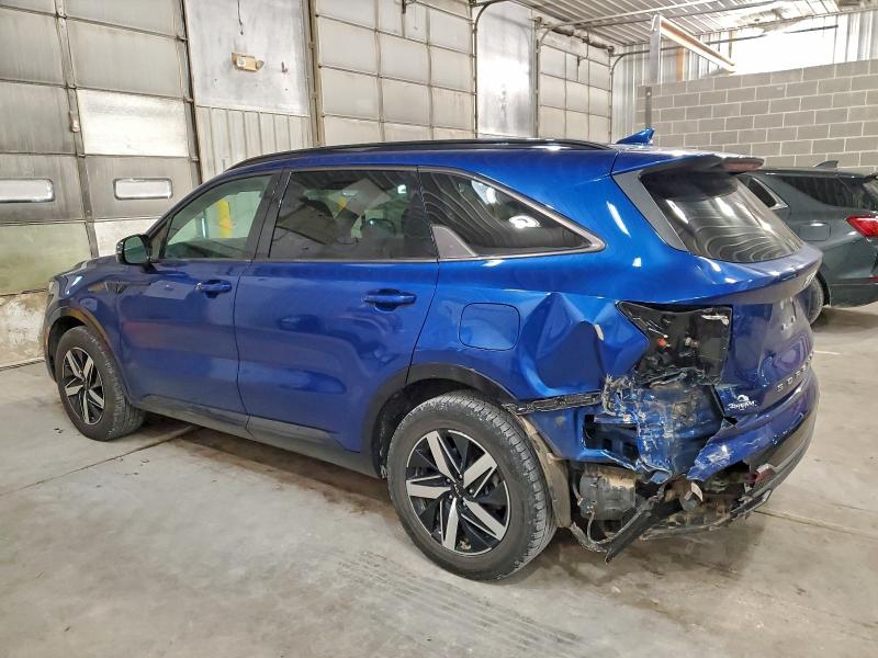 Фото 2 - KIA SORENTO