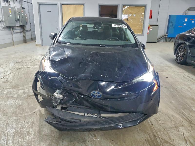 Фото 5 - TOYOTA PRIUS