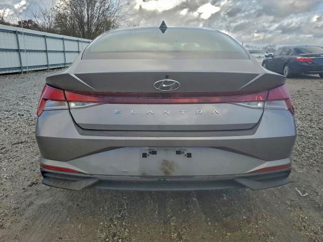 Фото 6 - HYUNDAI ELANTRA