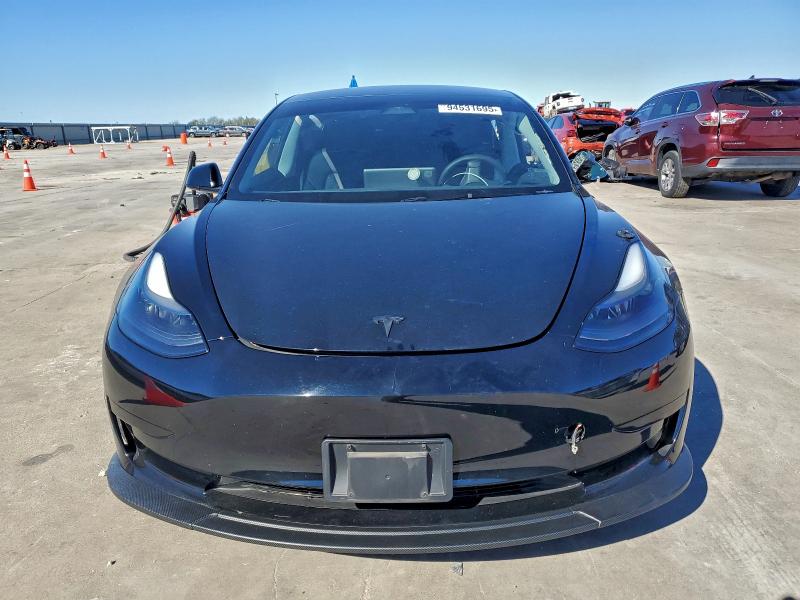 Фото 5 - TESLA MODEL 3