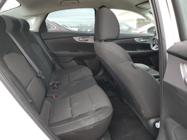 Фото 10 - KIA FORTE