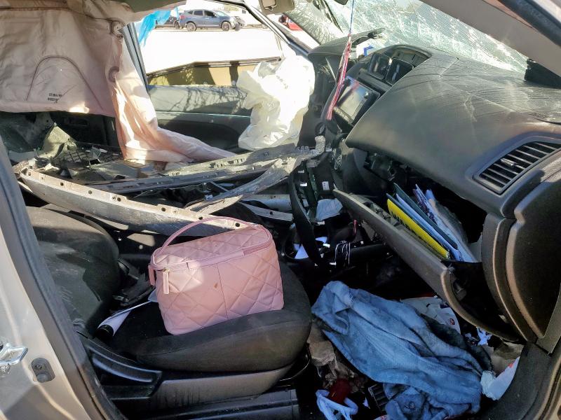 Фото 7 - MITSUBISHI OUTLANDER