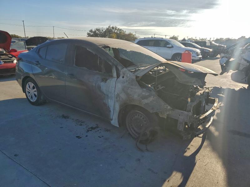 Фото 4 - NISSAN VERSA