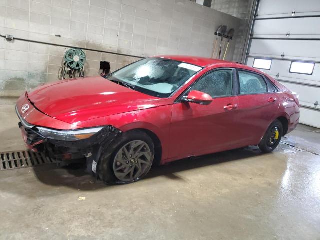 Фото 1 - HYUNDAI ELANTRA