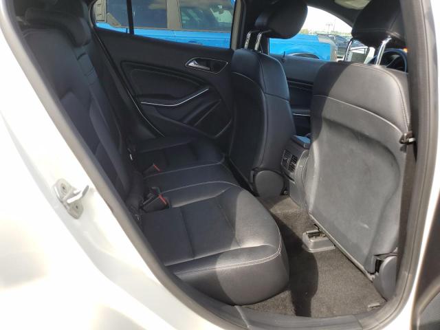 Фото 10 - MERCEDES-BENZ GLA-CLASS