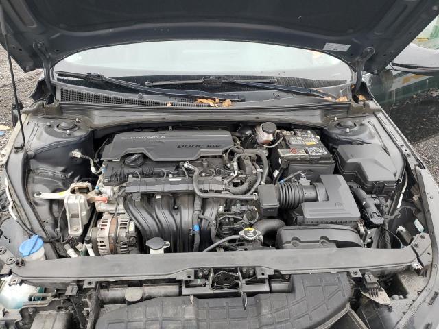 Фото 11 - HYUNDAI ELANTRA