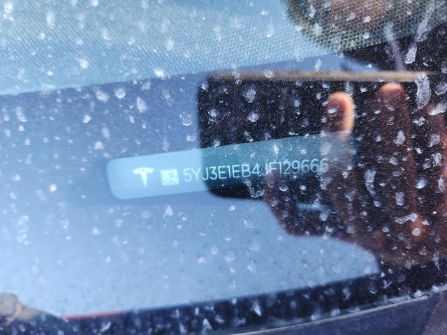 Фото 12 - TESLA MODEL 3