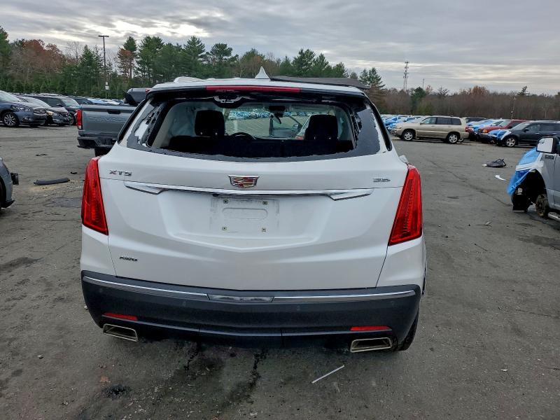 Фото 6 - CADILLAC XT5