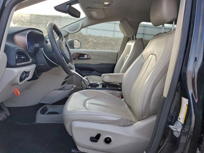 Фото 7 - CHRYSLER MINIVAN