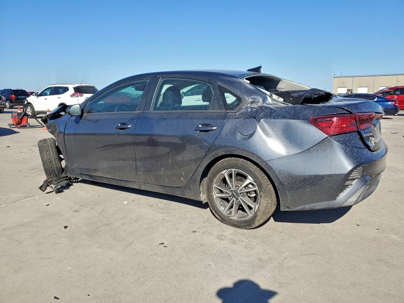 Фото 2 - KIA FORTE