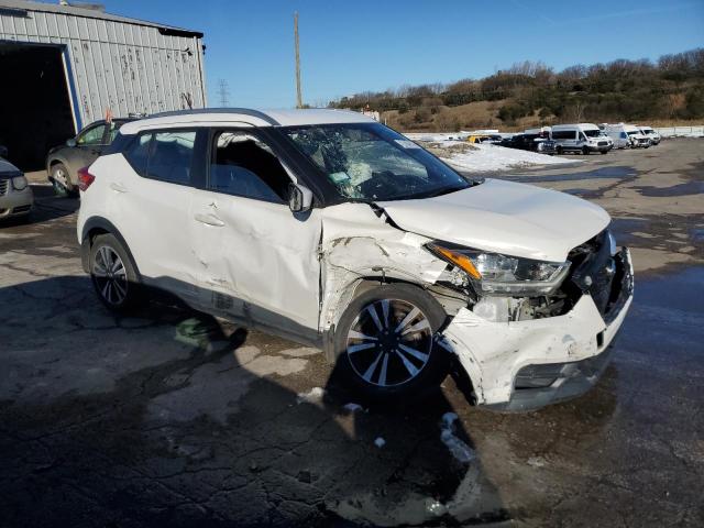 Фото 4 - NISSAN KICKS