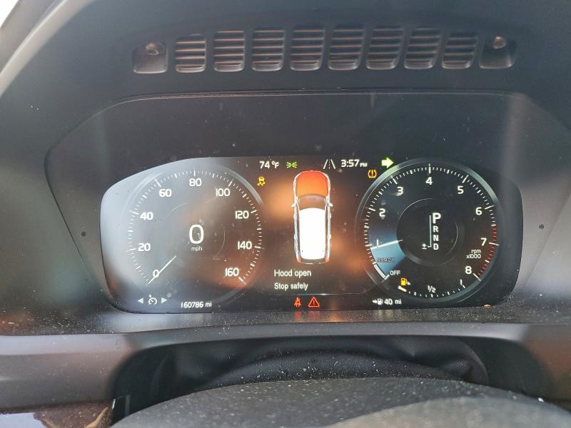 Фото 9 - VOLVO XC90