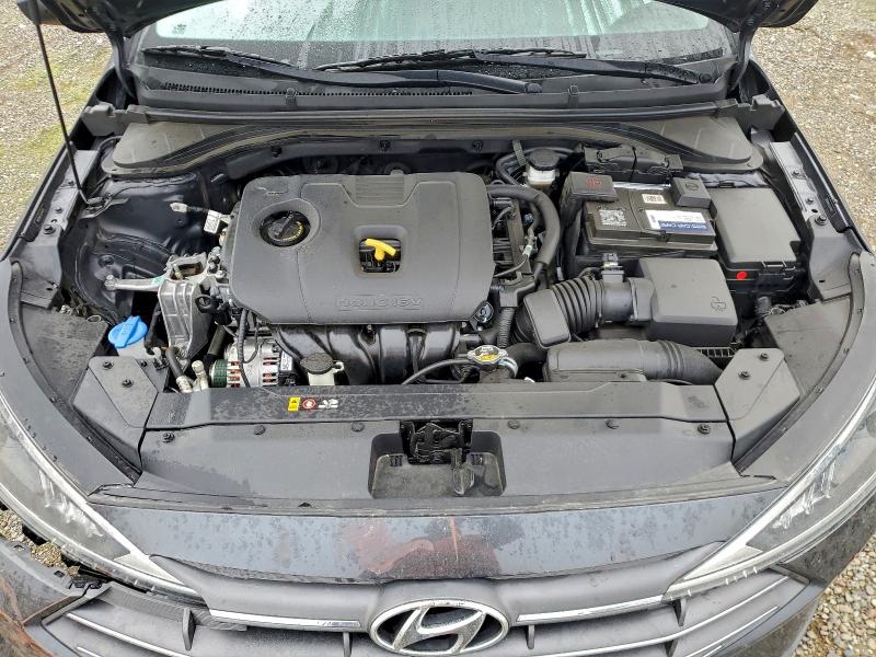 Фото 11 - HYUNDAI ELANTRA