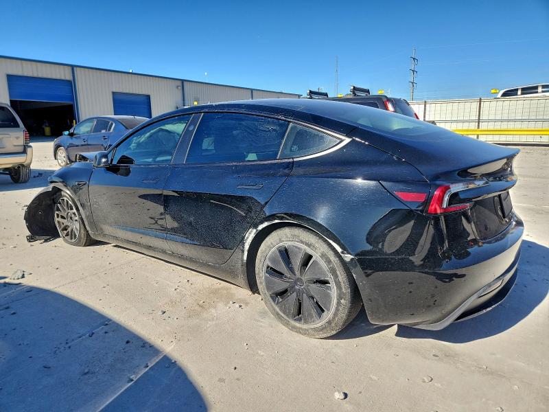 Фото 2 - TESLA MODEL 3