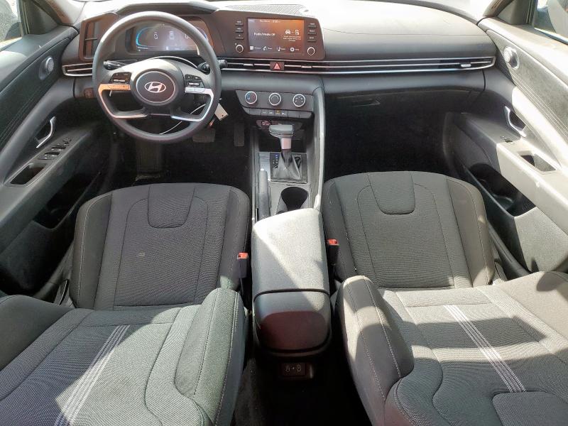 Фото 8 - HYUNDAI ELANTRA