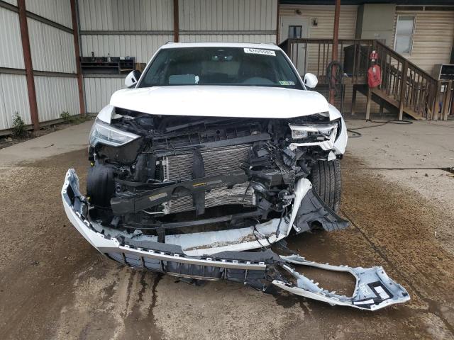 Фото 5 - AUDI Q3