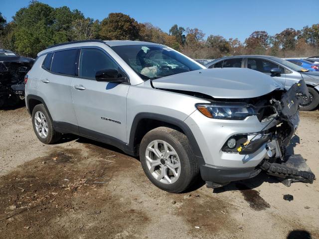 Фото 4 - JEEP COMPASS