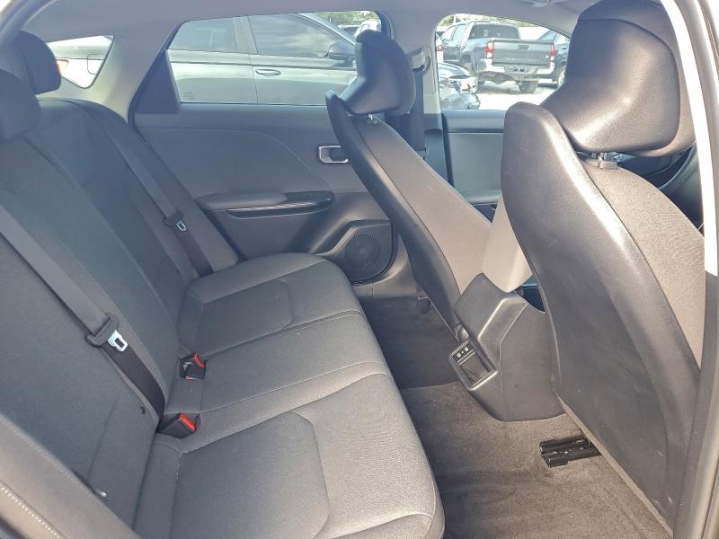 Фото 10 - KIA K4 LX