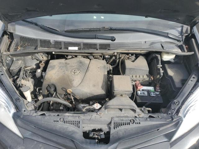 Фото 12 - TOYOTA SIENNA