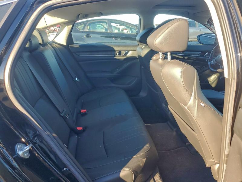 Фото 10 - HONDA ACCORD