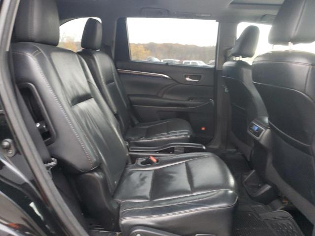 Фото 11 - TOYOTA HIGHLANDER