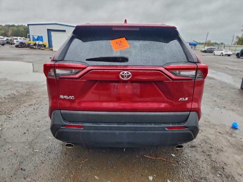 Фото 6 - TOYOTA RAV4