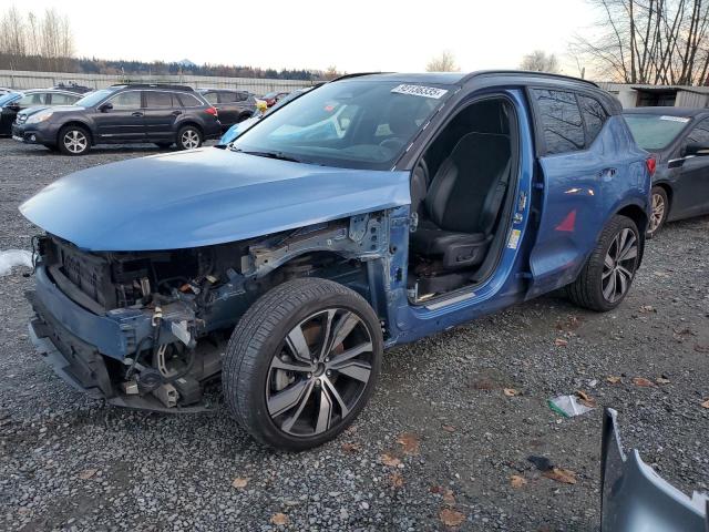 Фото 1 - VOLVO XC40