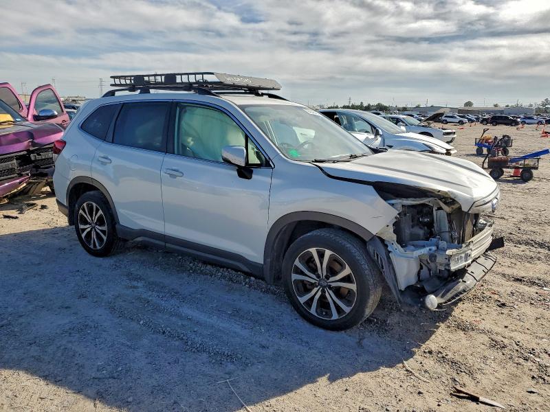 Фото 4 - SUBARU FORESTER