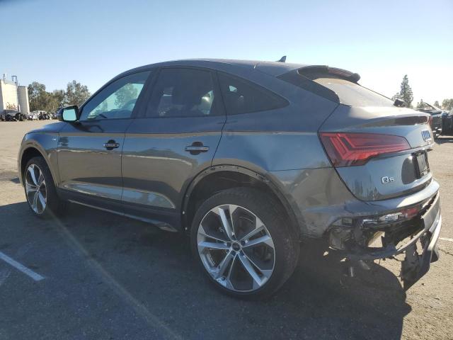 Фото 2 - AUDI Q5