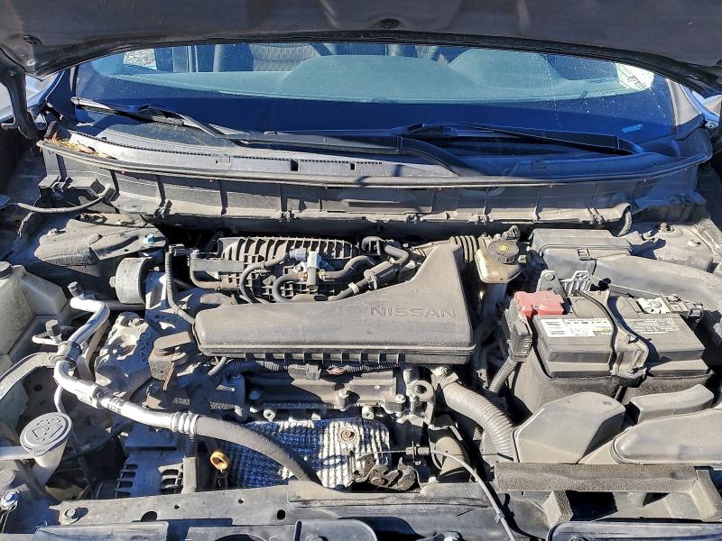 Фото 11 - NISSAN ROGUE