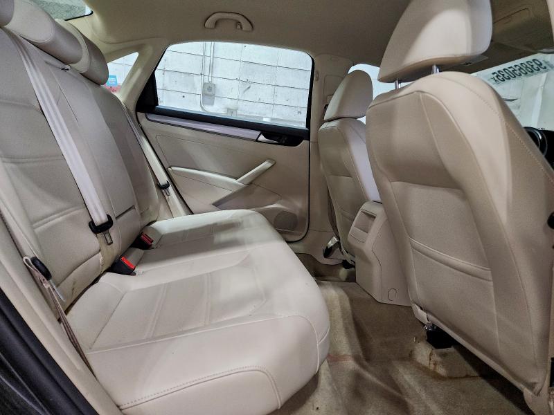 Фото 10 - VOLKSWAGEN PASSAT