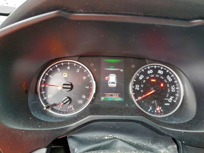 Фото 9 - TOYOTA RAV4