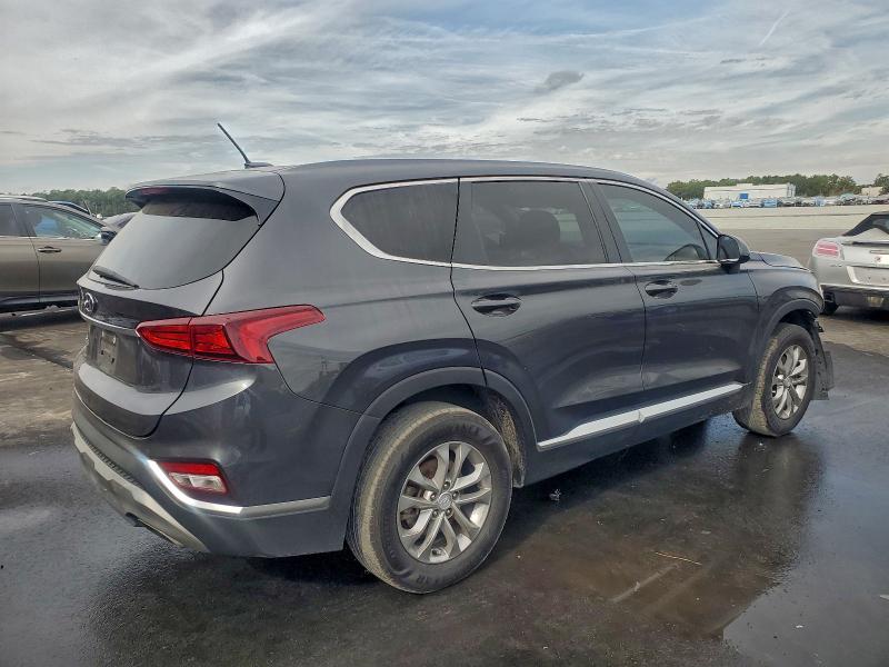 Фото 3 - HYUNDAI SANTA FE