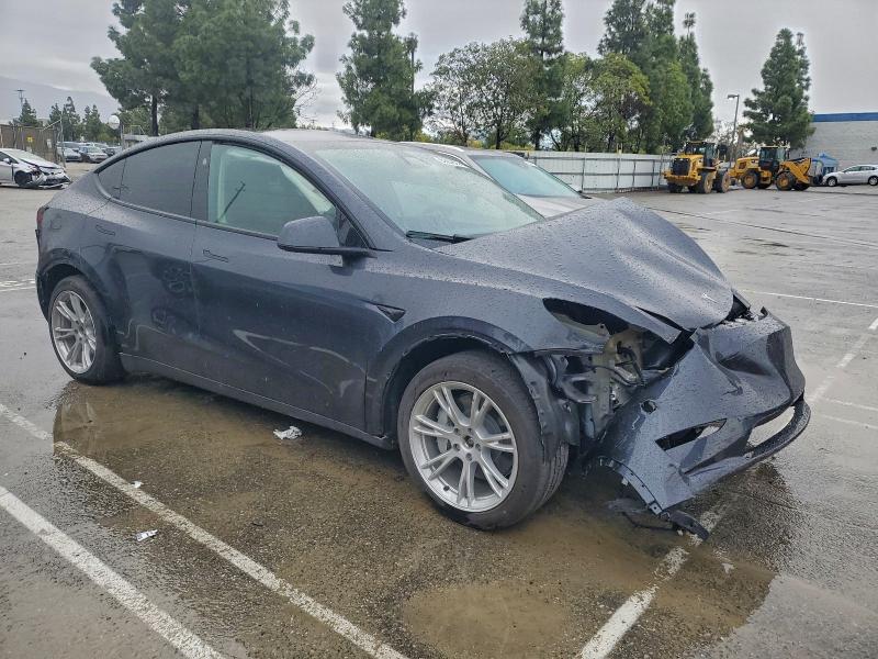 Фото 4 - TESLA MODEL Y