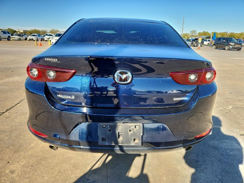 Фото 6 - MAZDA 3