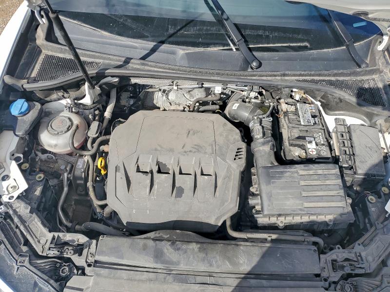 Фото 12 - AUDI Q3