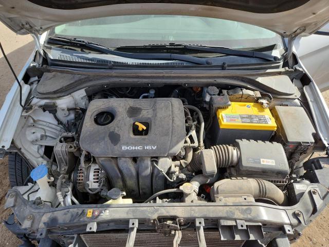 Фото 11 - HYUNDAI ELANTRA