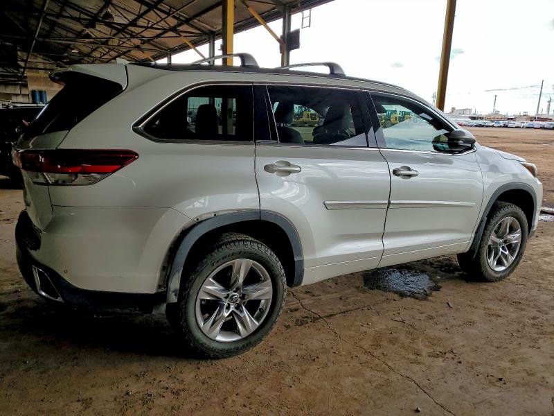 Фото 3 - TOYOTA HIGHLANDER