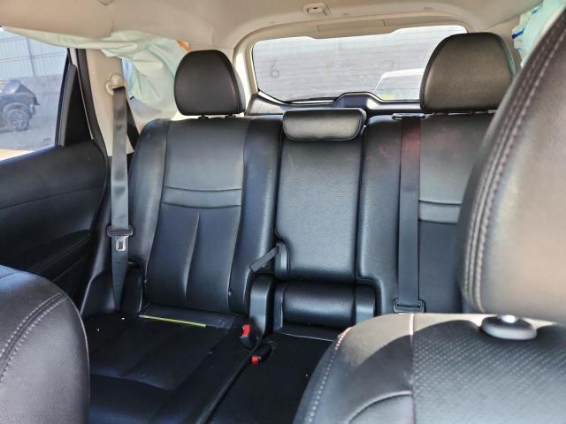 Фото 10 - NISSAN ROGUE