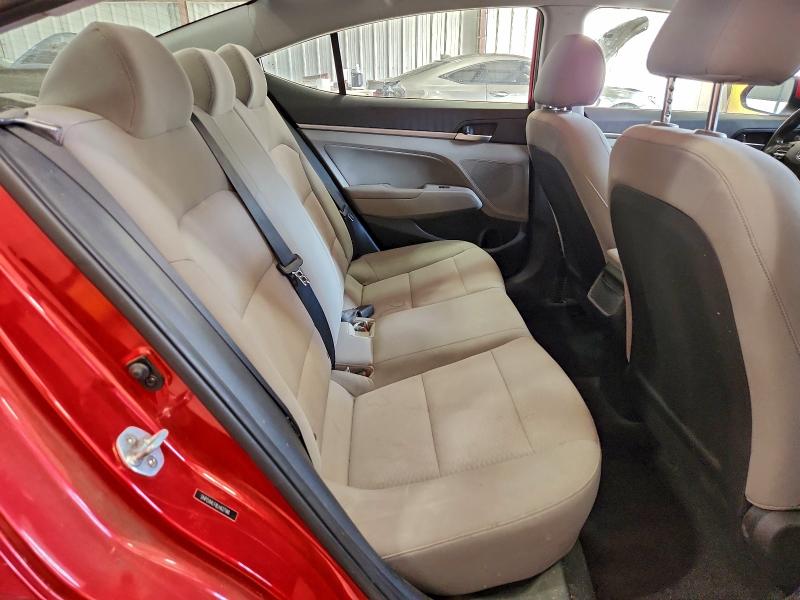 Фото 10 - HYUNDAI ELANTRA