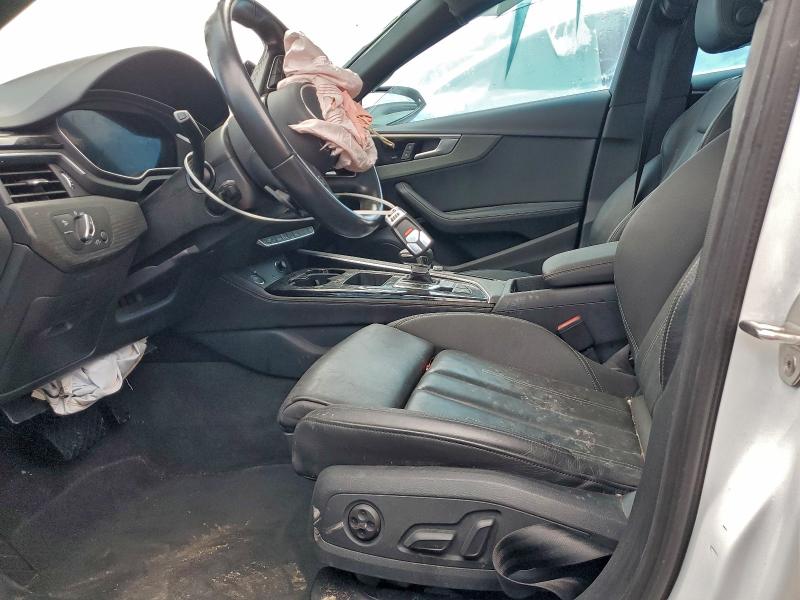 Фото 7 - AUDI A4