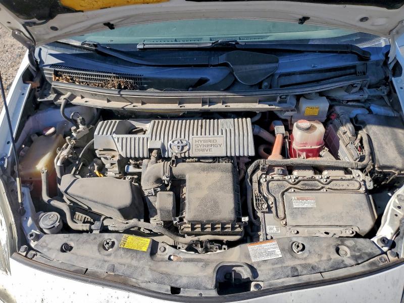 Фото 11 - TOYOTA PRIUS