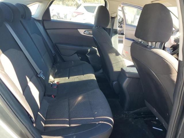 Фото 10 - KIA FORTE