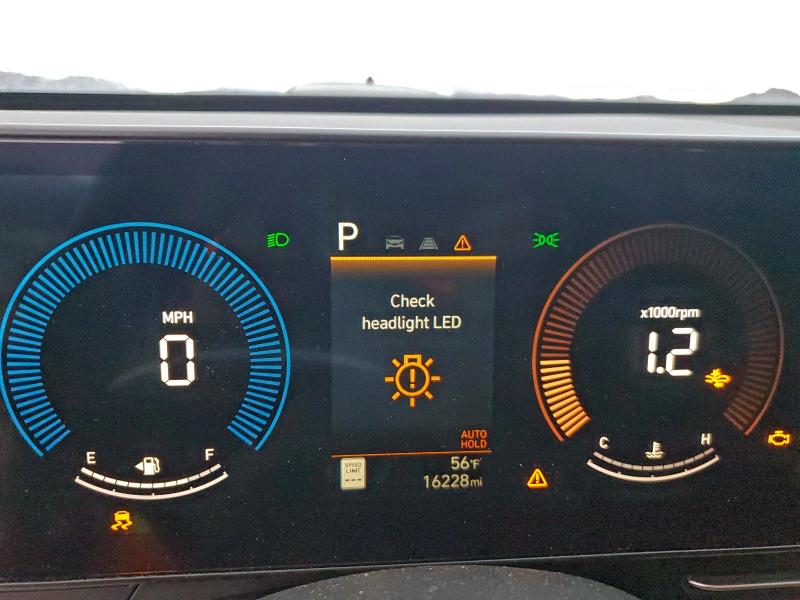 Фото 9 - HYUNDAI KONA