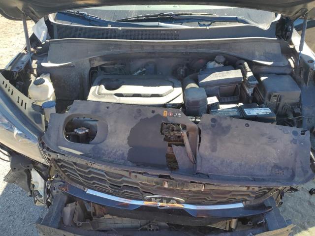 Фото 12 - KIA SORENTO