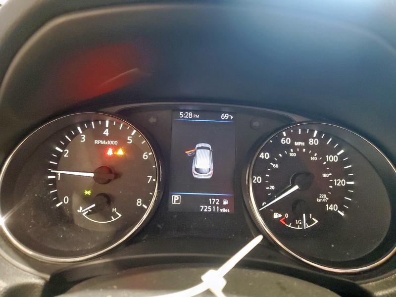 Фото 9 - NISSAN ROGUE