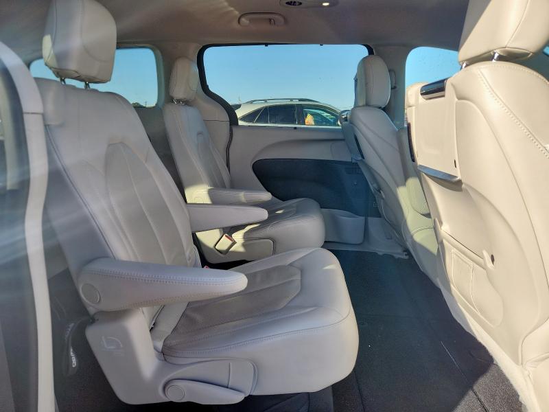 Фото 11 - CHRYSLER PACIFICA