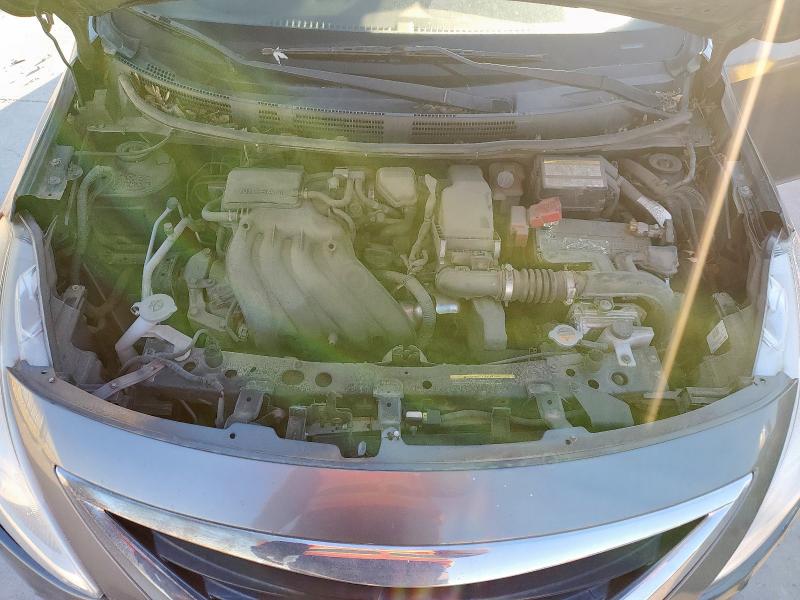 Фото 11 - NISSAN VERSA